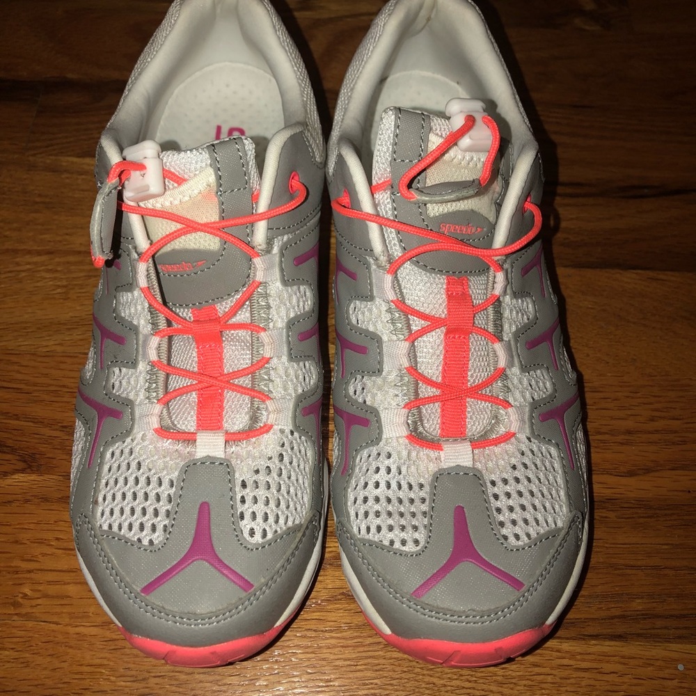Water shoes/sneakers